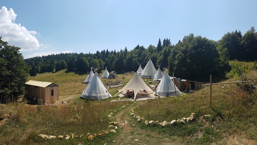 Slapen in een Tipi tent Savoie Mont Blanc